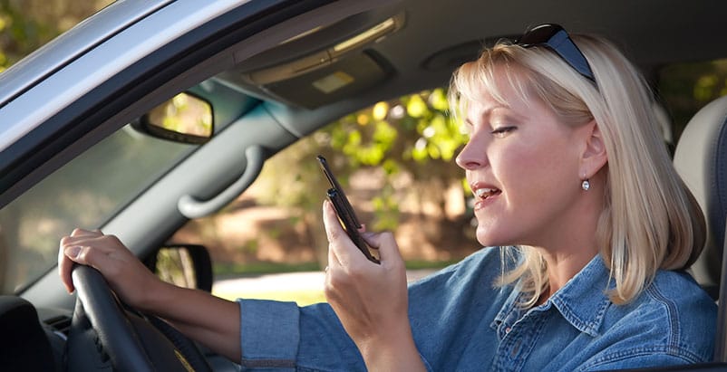 Distracted Driving Lawyers in Tennessee
