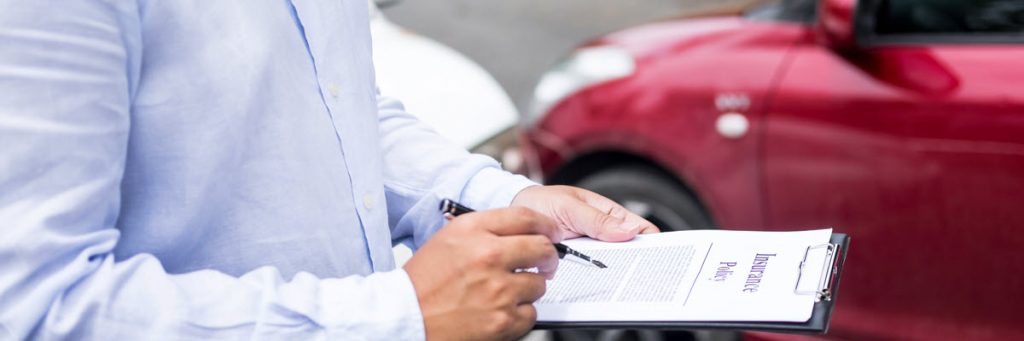 Dealing With an Auto Insurance Adjuster